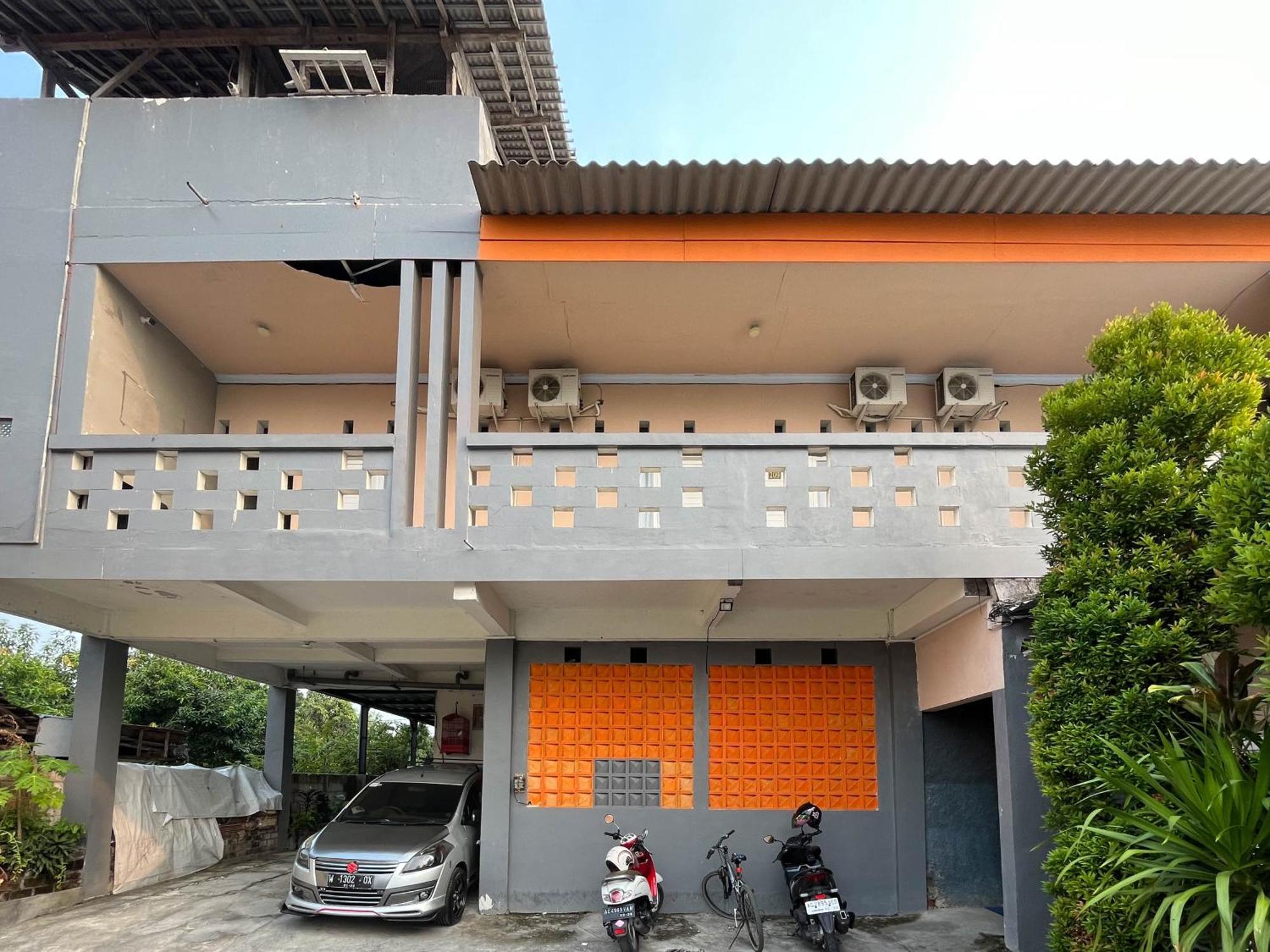 Reddoorz Syariah Near Exit Tol Nganjuk Hotel Sukomoro Exterior foto